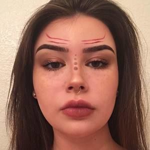 Meet your Posher, Holly